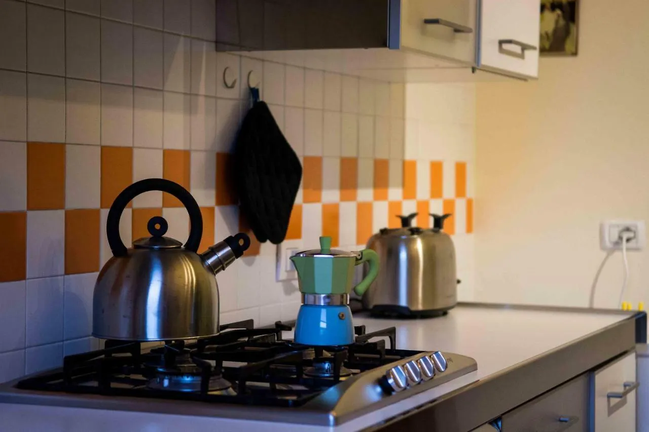 Casa Galattica Per Autostoppisti Cremona Apartment