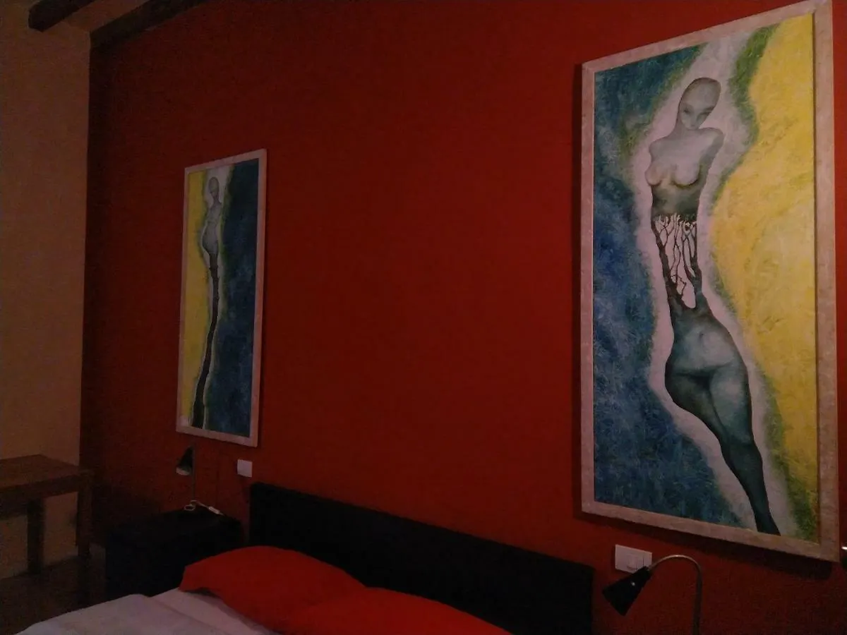 Apartment Casa Galattica Per Autostoppisti Cremona